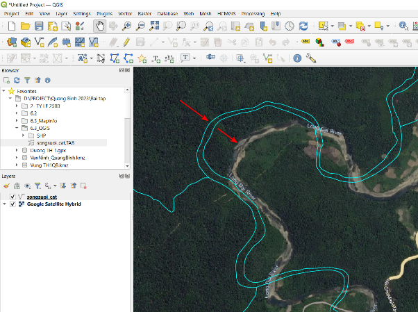 Lớp sông suối từ MapInfo nằm lệch so với dòng sông thật trên nền ảnh vệ tinh Google